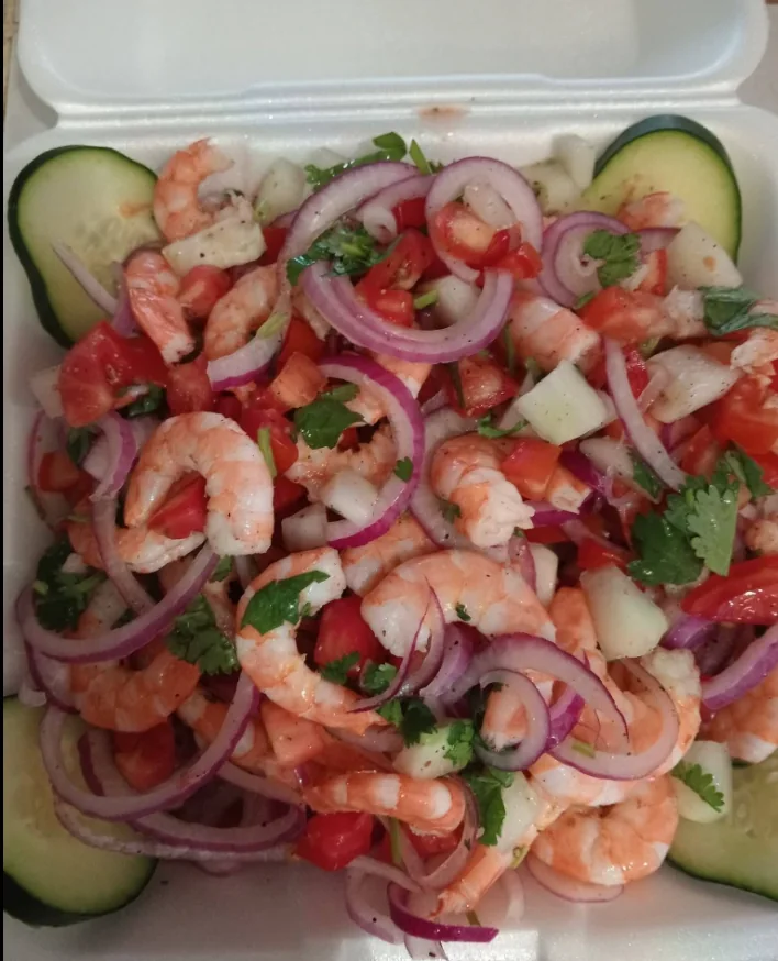 Ensalada de camarón para llevar